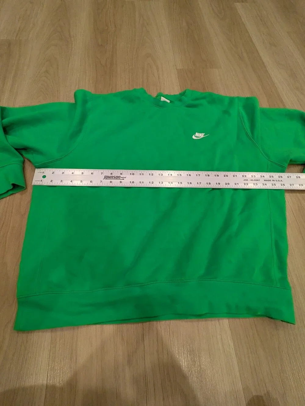 men's green Nike crewneck size xl